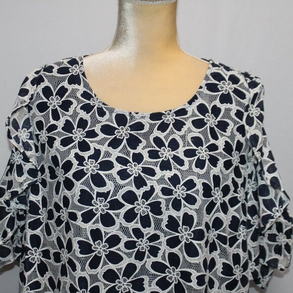 Blu Pepper Navy & White Floral Cold Shoulder Top - Picture 2 of 14